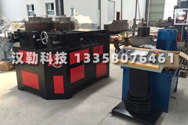 近日，我司生產的型材彎曲機順利通過客戶驗收